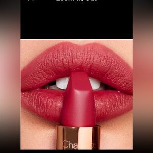 Charlotte Tilbury Pink Lipstick
Luxurious Matte Finish "Bond
Girl"